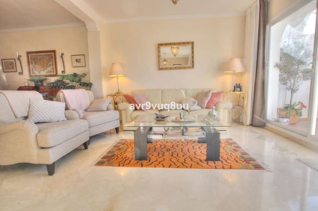 Ático de 4 habitaciones en Mijas Golf, Mijas en venta con piscina garaje - 549.950 € (Ref: 9789794)