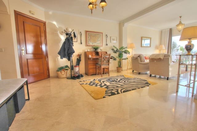 4 chambre Penthouse à vendre à Mijas Golf, Mijas avec piscine garage - 549 950 € (Ref: 9789794)