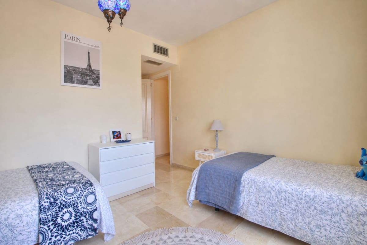 4 bedroom Penthouse for sale in Mijas Golf with pool garage - € 549,950 (Ref: 9789794)