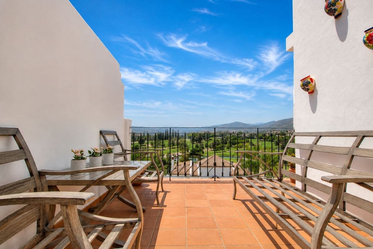 4 bedroom Penthouse for sale in Mijas Golf with pool garage - € 549,950 (Ref: 9789794)
