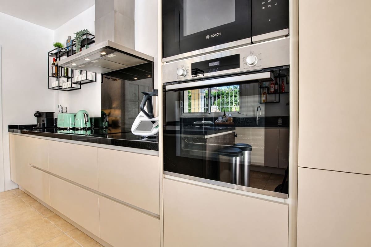 5 soveværelse Villa til salg i Torrenueva med swimmingpool garage - € 1.350.000 (Ref: 9795638)