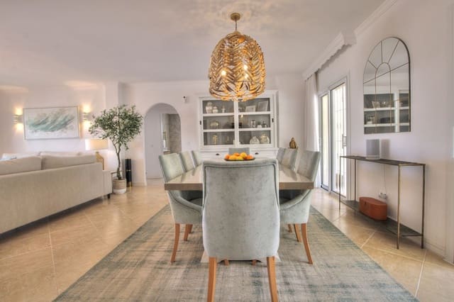 5 soveværelse Villa til salg i Torrenueva, Mijas med swimmingpool garage - € 1.350.000 (Ref: 9795638)