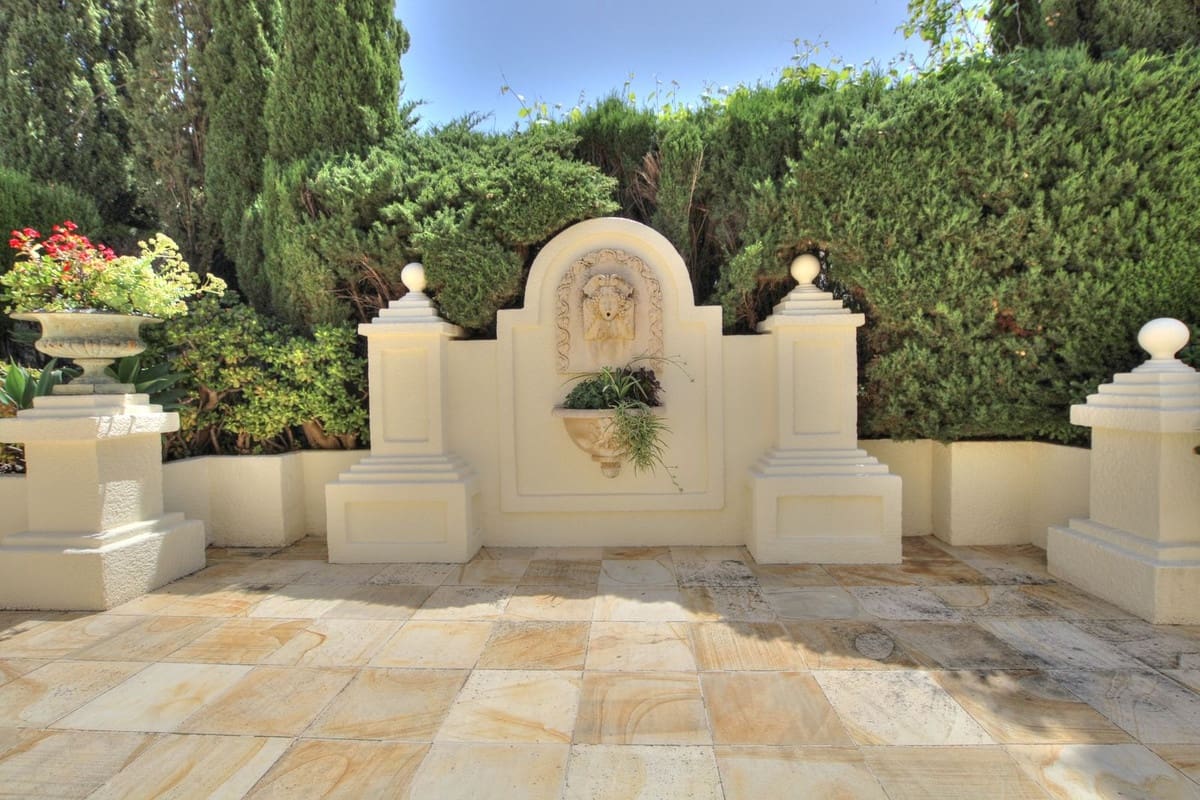 5 soveværelse Villa til salg i Torrenueva med swimmingpool garage - € 1.350.000 (Ref: 9795638)