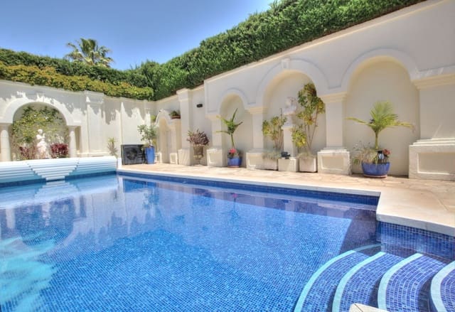 5 soveværelse Villa til salg i Torrenueva, Mijas med swimmingpool garage - € 1.350.000 (Ref: 9795638)