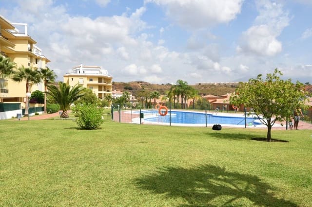 2 bedroom Penthouse for sale in La Cala de Mijas, Mijas with pool garage - € 695,000 (Ref: 9798198)