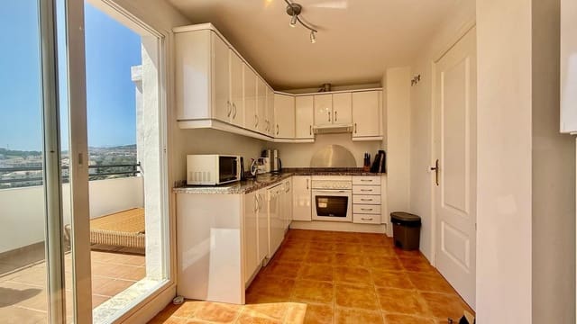 2 makuuhuone Kattohuoneisto myytävänä paikassa La Cala de Mijas, Mijas mukana uima-altaan 
autotalli - 695 000 € (Ref: 9798198)