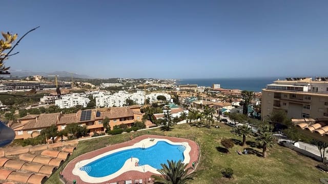 2 makuuhuone Kattohuoneisto myytävänä paikassa La Cala de Mijas, Mijas mukana uima-altaan 
autotalli - 695 000 € (Ref: 9798198)