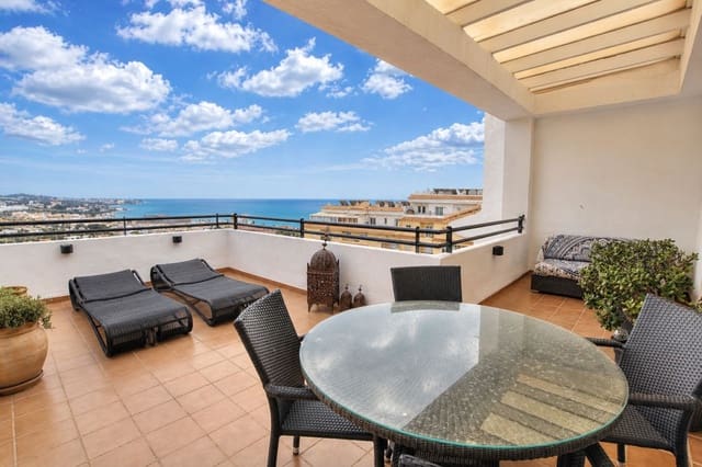 2 soveværelse Penthouse til salg i La Cala de Mijas, Mijas med swimmingpool garage - € 649.950 (Ref: 9798198)