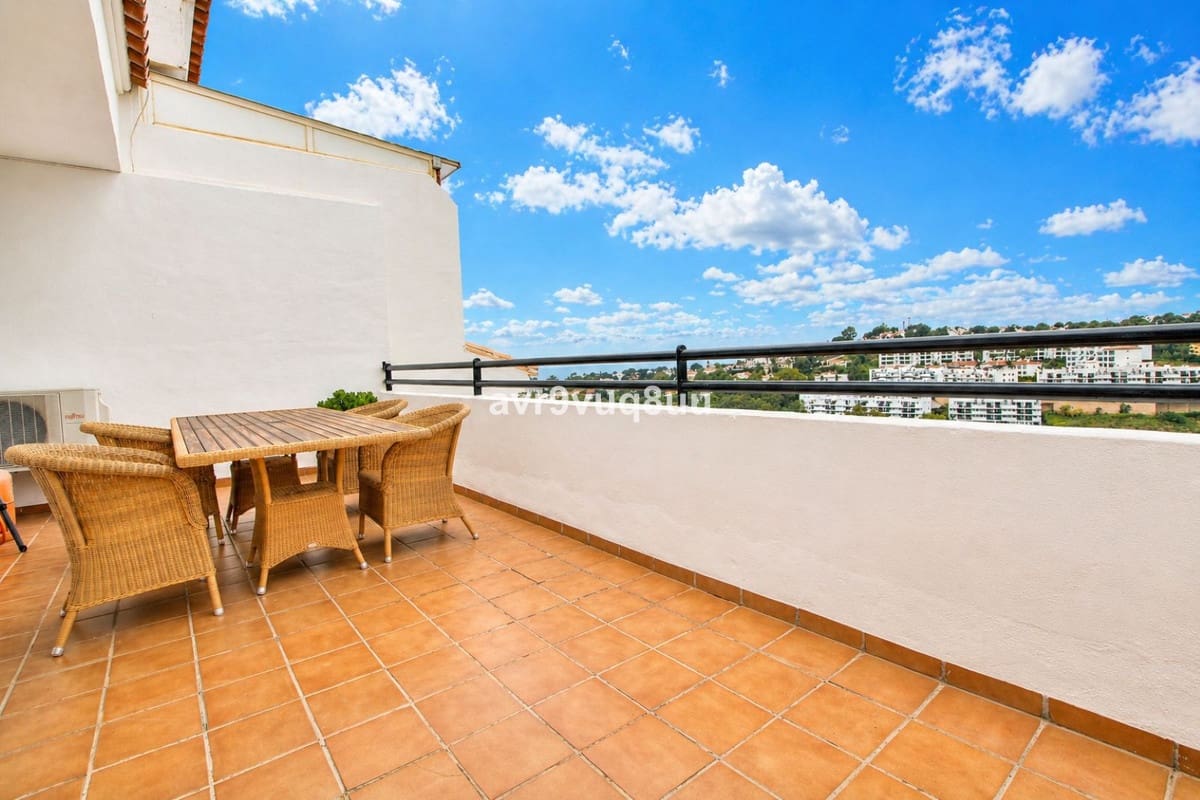 2 bedroom Penthouse for sale in La Cala de Mijas with pool garage - € 649,950 (Ref: 9798198)