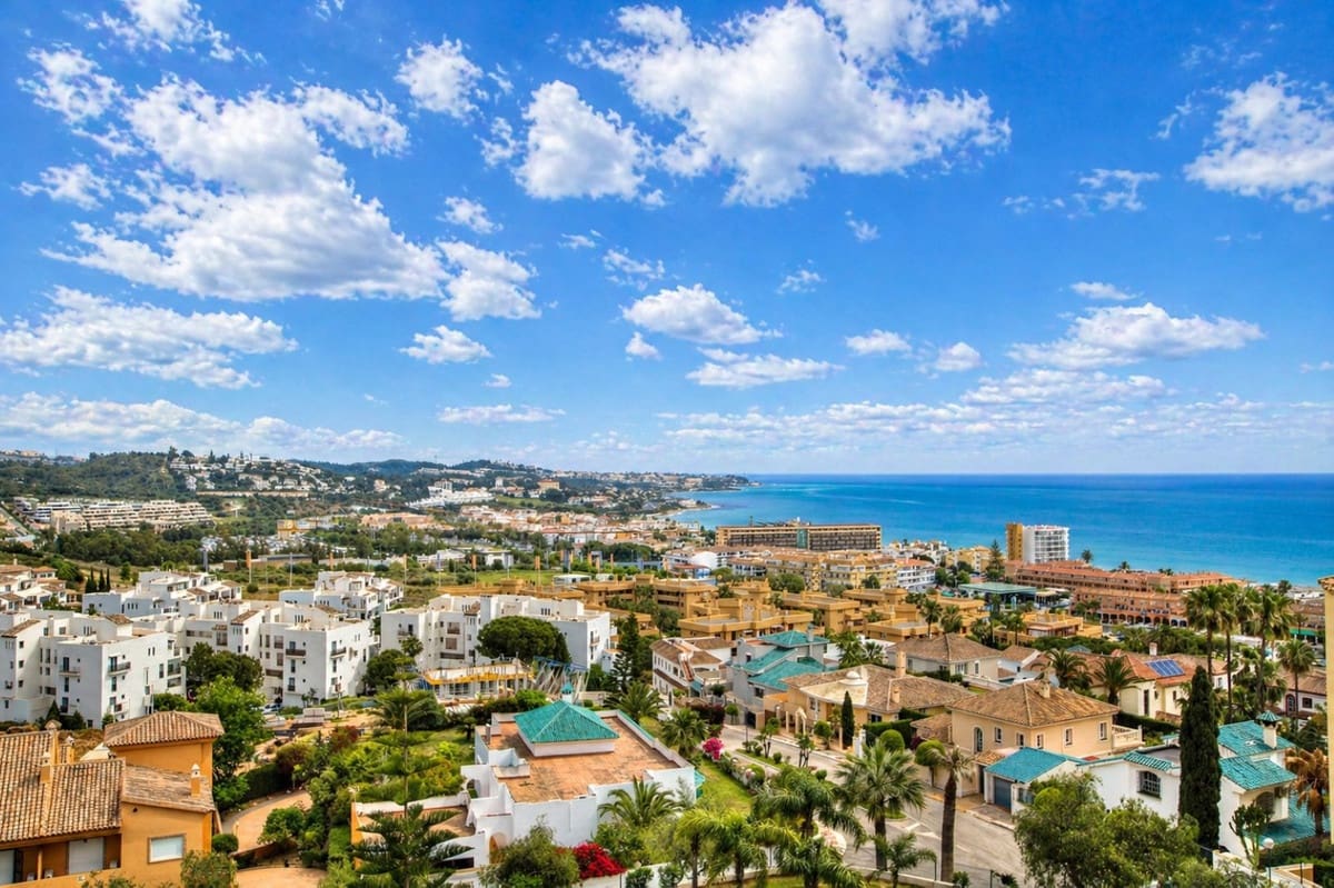 2 sypialnia Penthouse na sprzedaż w La Cala de Mijas z basenem garażem - 649 950 € (Ref: 9798198)