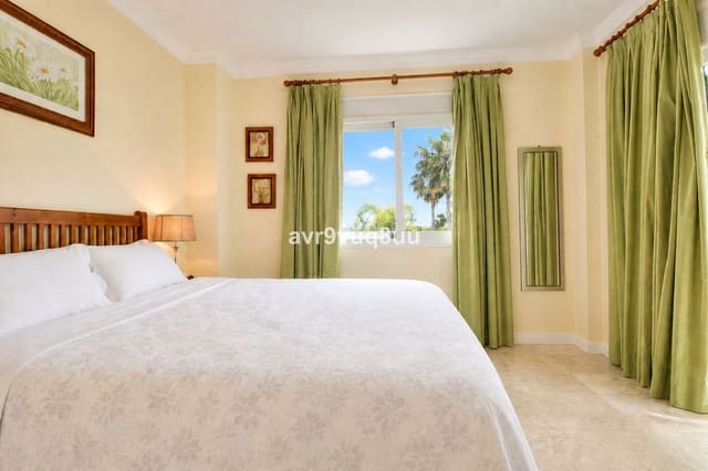 2 slaapkamer Appartement te koop in Mijas Golf, Mijas met zwembad garage - € 359.000 (Ref: 9813632)