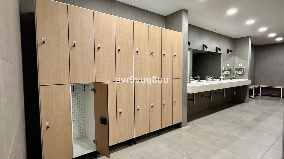 2 soverom Penthouse til salgs i La Cala de Mijas med svømmebasseng garasje - € 495 000 (Ref: 9815399)