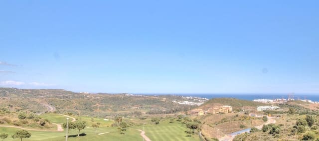 2 bedroom Penthouse for sale in La Cala de Mijas, Mijas with pool garage - € 495,000 (Ref: 9815399)