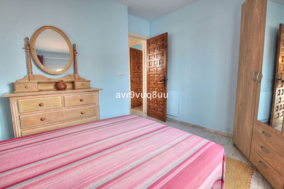 4 bedroom Semi-detached Villa for sale in Calypso with pool garage - € 449,950 (Ref: 9824222)