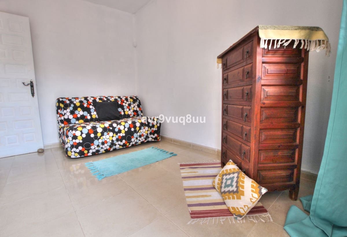 4 bedroom Semi-detached Villa for sale in Calypso with pool garage - € 449,950 (Ref: 9824222)
