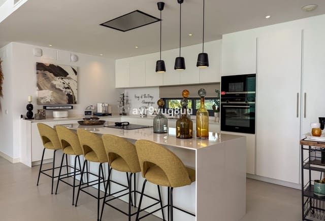5 sypialnia Willa na sprzedaż w Cabopino, Marbella - 2 795 000 € (Ref: 9829834)