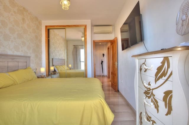 1 sypialnia Penthouse na sprzedaż w La Cala de Mijas, Mijas z garażem - 350 000 € (Ref: 9838694)