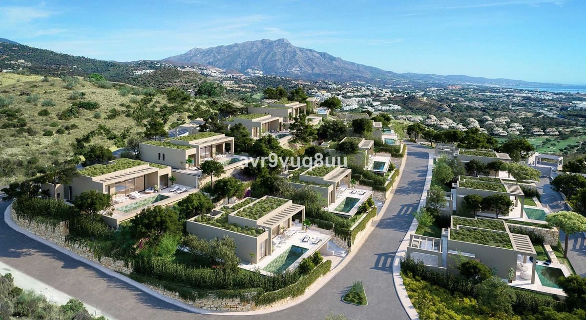3 bedroom Villa for sale in Benahavis with pool garage - € 1,975,000 (Ref: 9843775)
