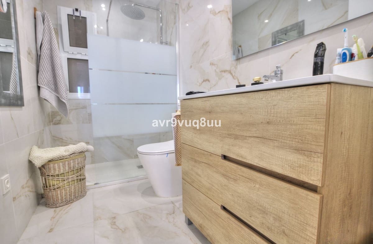 Estúdio para venda em Elviria com piscina garagem - 375 000 € (Ref: 9849760)