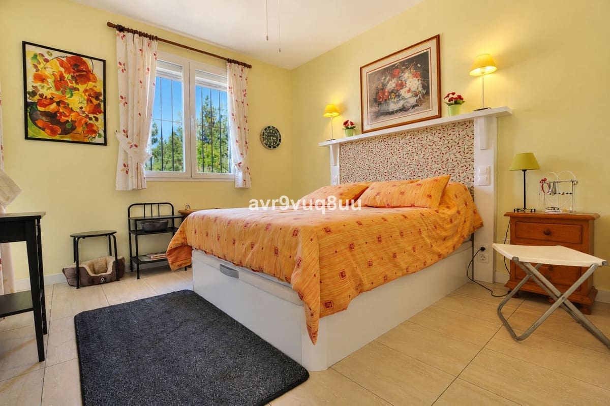 2 soverom Hus til salgs i Mijas Costa med svømmebasseng garasje - € 349 950 (Ref: 9858698)