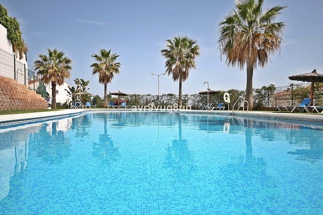 2 chambre Maison de Ville à vendre à Mijas Costa, Mijas avec piscine garage - 349 950 € (Ref: 9858698)