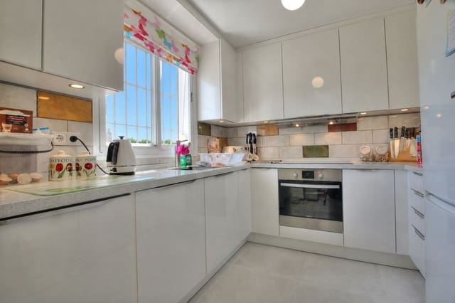 2 sypialnia Dom na sprzedaż w Mijas Costa, Mijas z basenem garażem - 349 950 € (Ref: 9858698)