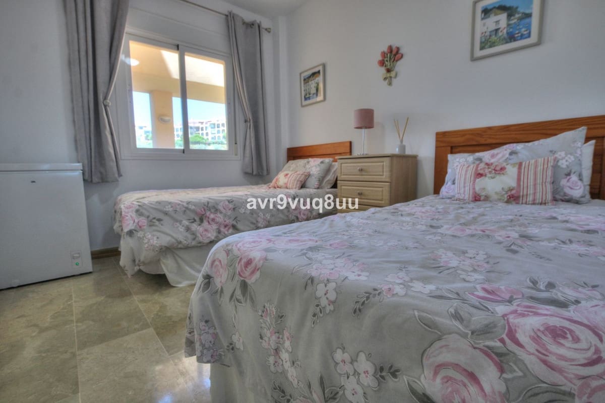 2 bedroom Apartment for sale in El Faro with pool garage - € 395,000 (Ref: 9858881)