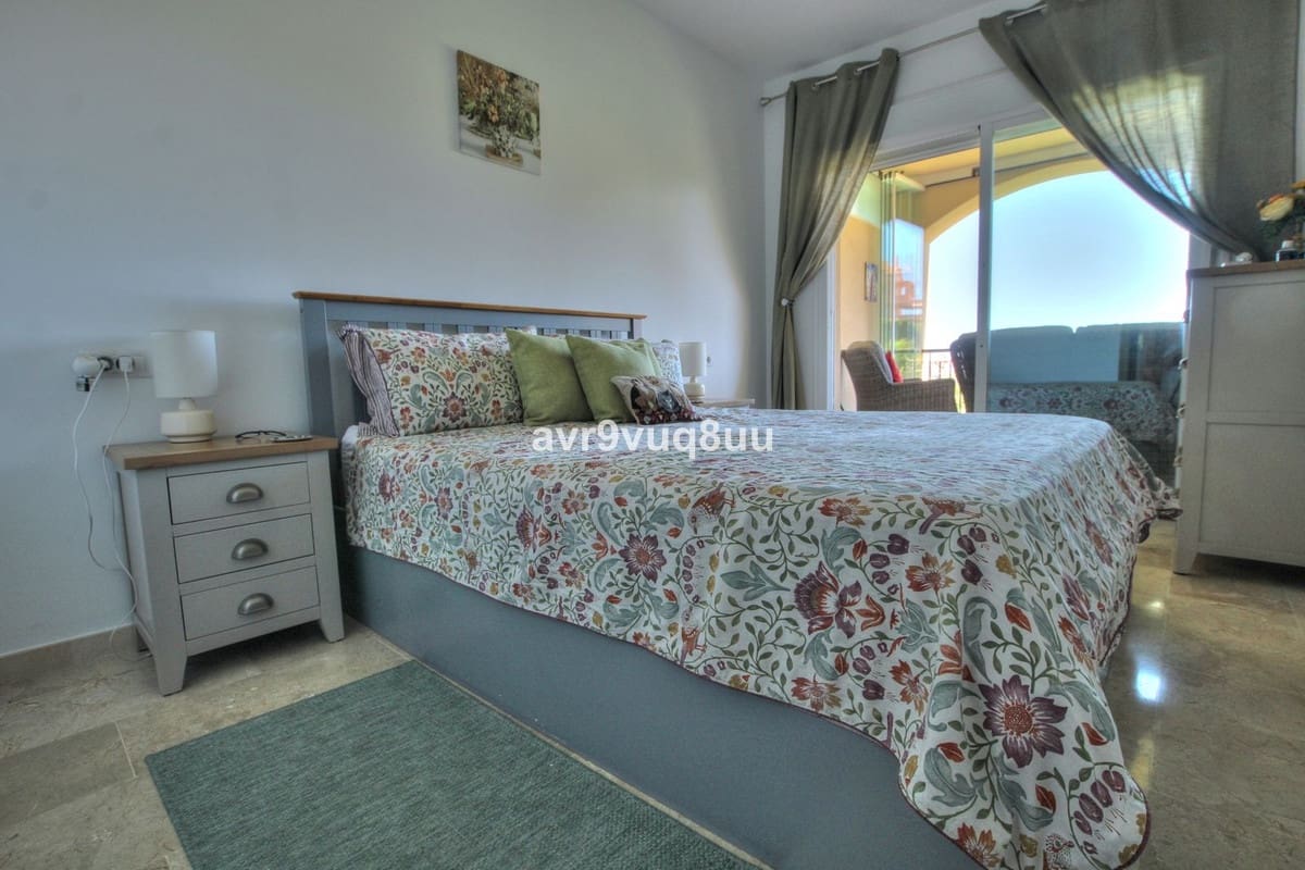 2 bedroom Apartment for sale in El Faro with pool garage - € 395,000 (Ref: 9858881)