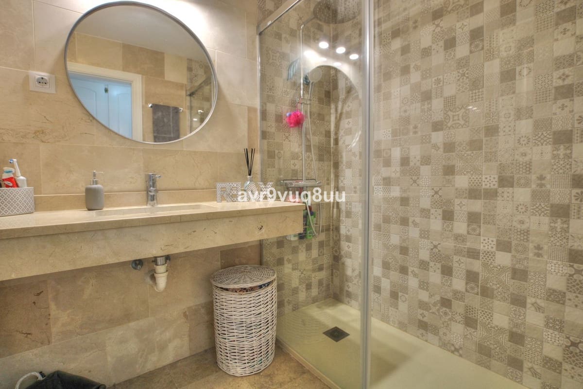 2 bedroom Apartment for sale in El Faro with pool garage - € 395,000 (Ref: 9858881)