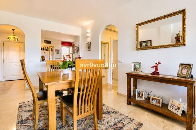 Apartamento de 2 habitaciones en El Faro, Mijas en venta con piscina garaje - 395.000 € (Ref: 9858881)