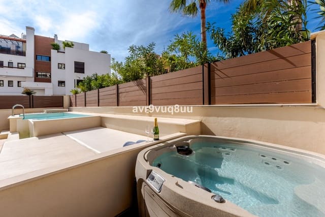4 bedroom Townhouse for sale in La Cala de Mijas, Mijas with pool garage - € 1,195,000 (Ref: 9872820)