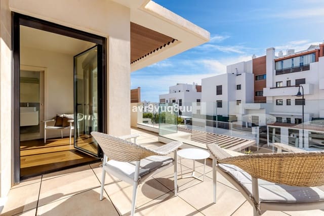 4 bedroom Townhouse for sale in La Cala de Mijas, Mijas with pool garage - € 1,195,000 (Ref: 9872820)