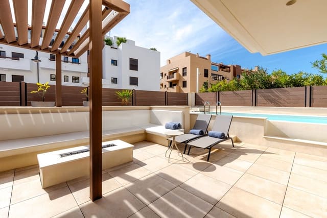 4 sypialnia Dom na sprzedaż w La Cala de Mijas, Mijas z basenem garażem - 1 195 000 € (Ref: 9872820)