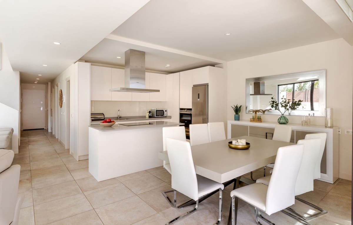 4 bedroom Townhouse for sale in La Cala de Mijas with pool garage - € 1,195,000 (Ref: 9872820)
