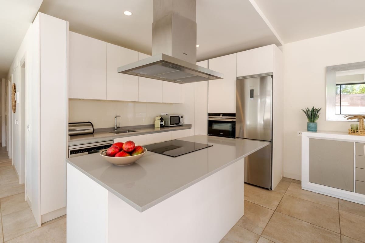 4 bedroom Townhouse for sale in La Cala de Mijas with pool garage - € 1,195,000 (Ref: 9872820)