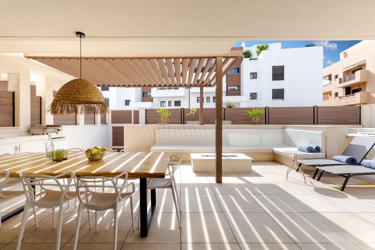 4 bedroom Townhouse for sale in La Cala de Mijas with pool garage - € 1,195,000 (Ref: 9872820)