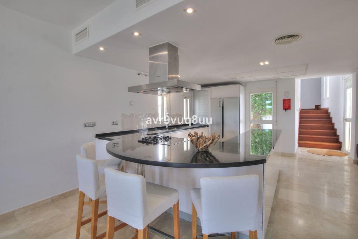 5 camera da letto Villa in vendita in La Cala Golf con piscina garage - 1.100.000 € (Rif: 9877143)