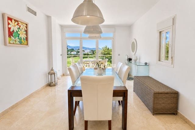 5 chambre Villa/Maison à vendre à La Cala Golf, Mijas avec piscine garage - 1 100 000 € (Ref: 9877143)