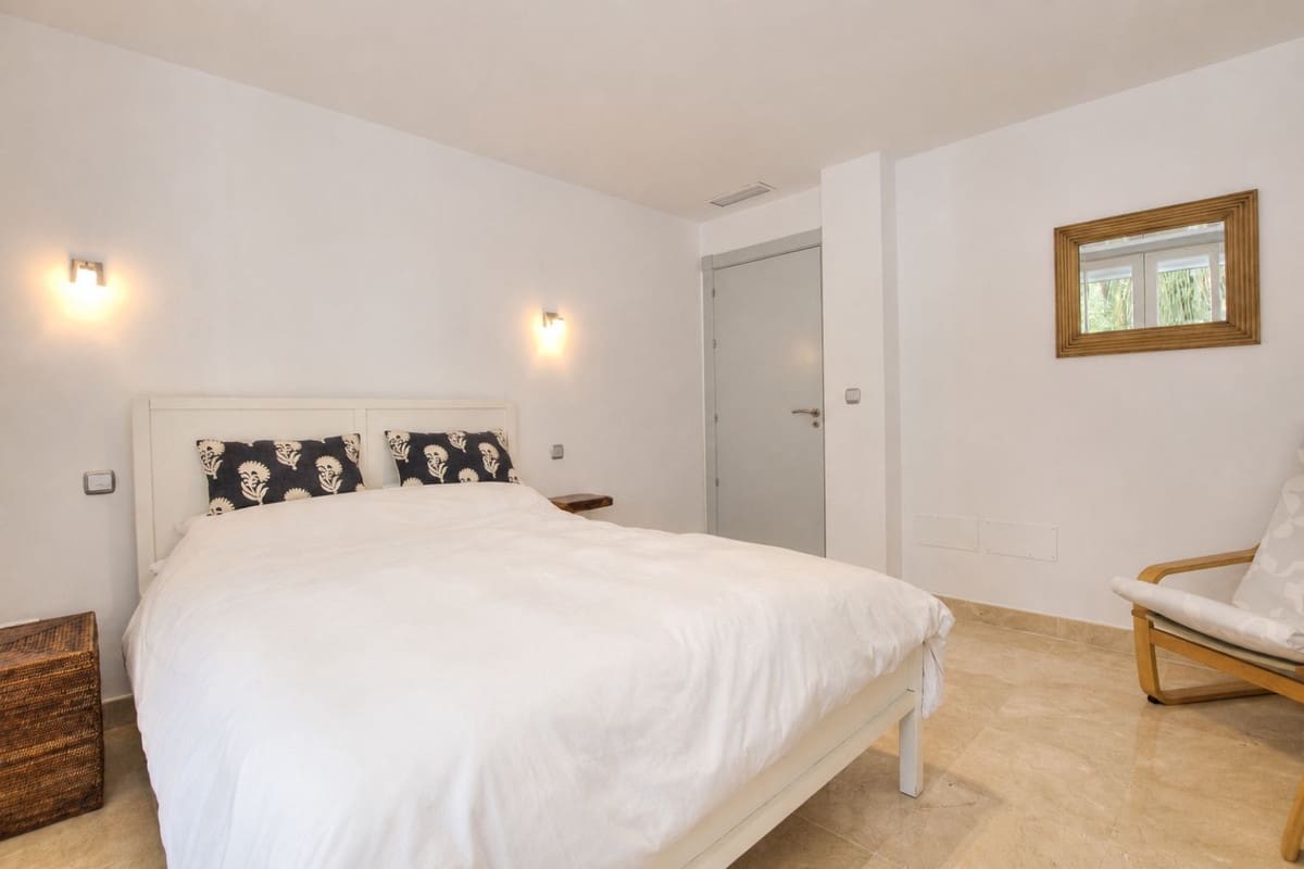5 chambre Villa/Maison à vendre à La Cala Golf avec piscine garage - 1 100 000 € (Ref: 9877143)