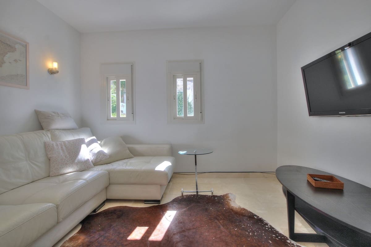 5 chambre Villa/Maison à vendre à La Cala Golf avec piscine garage - 1 100 000 € (Ref: 9877143)