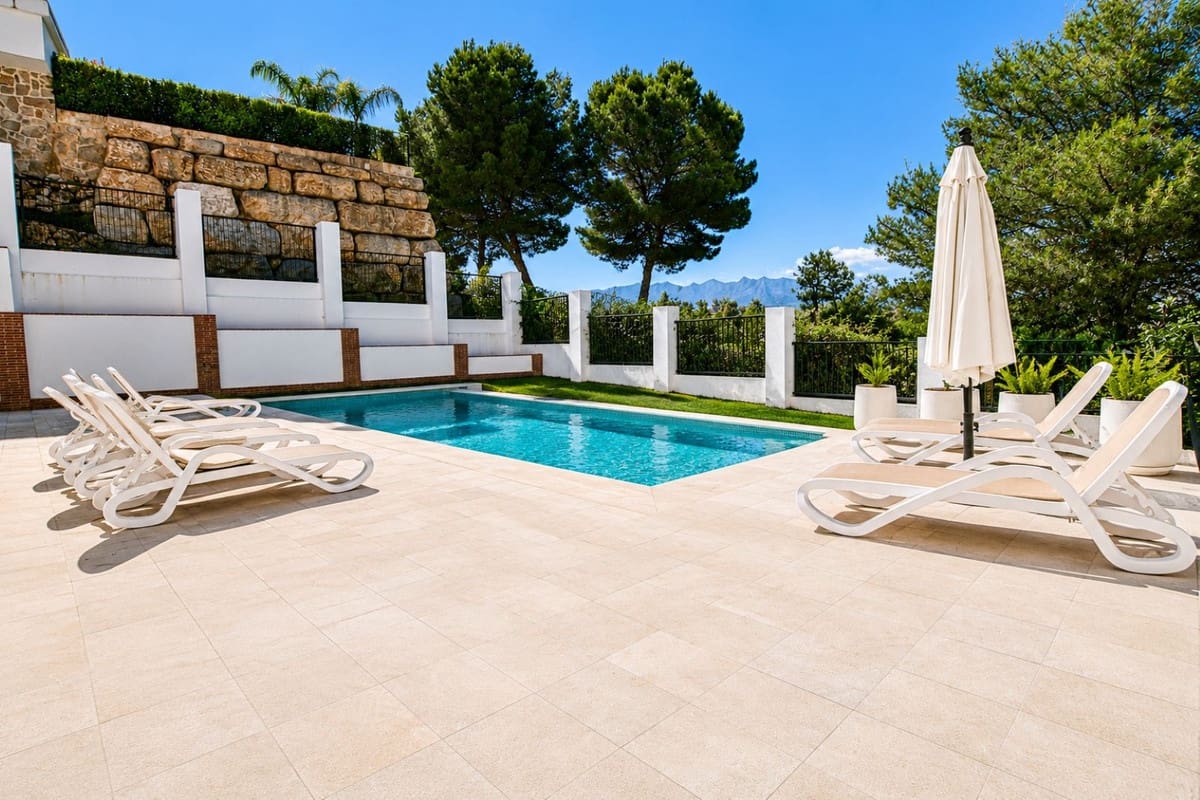 5 chambre Villa/Maison à vendre à La Cala Golf avec piscine garage - 1 100 000 € (Ref: 9877143)