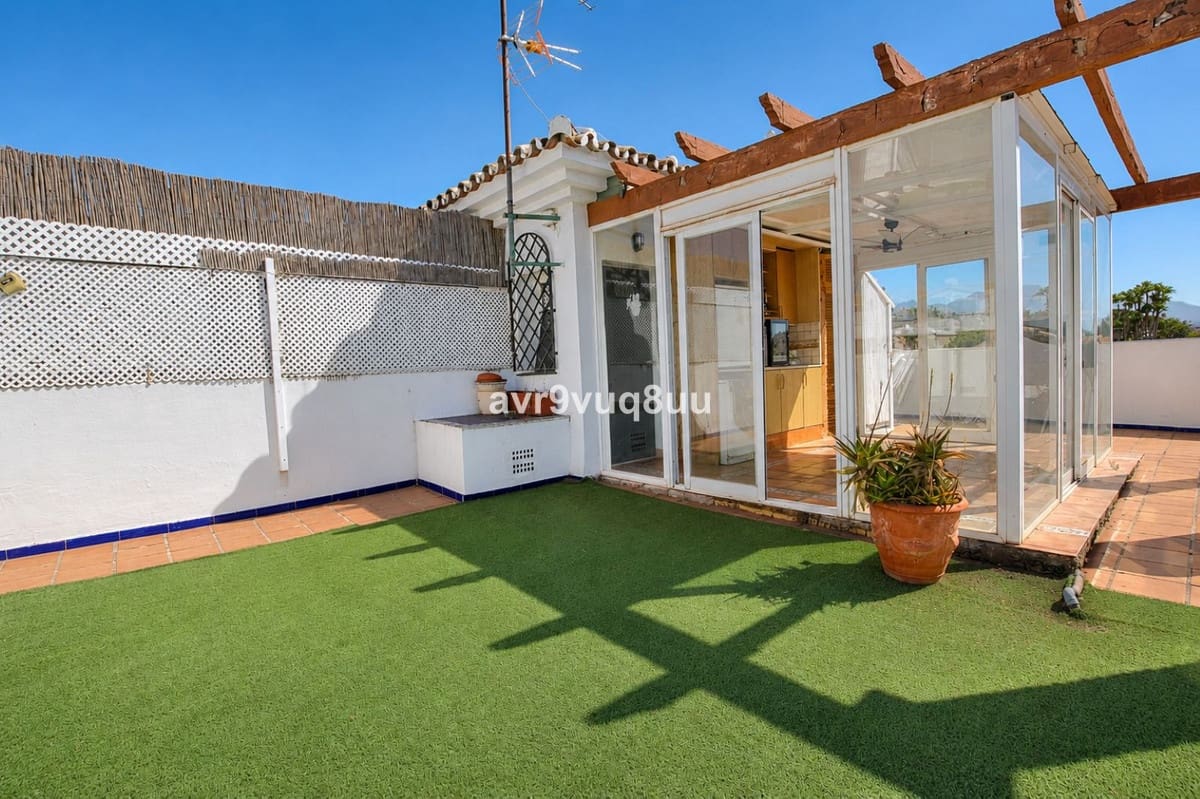 2 bedroom Penthouse for sale in Mijas Golf with pool garage - € 319,000 (Ref: 9879557)