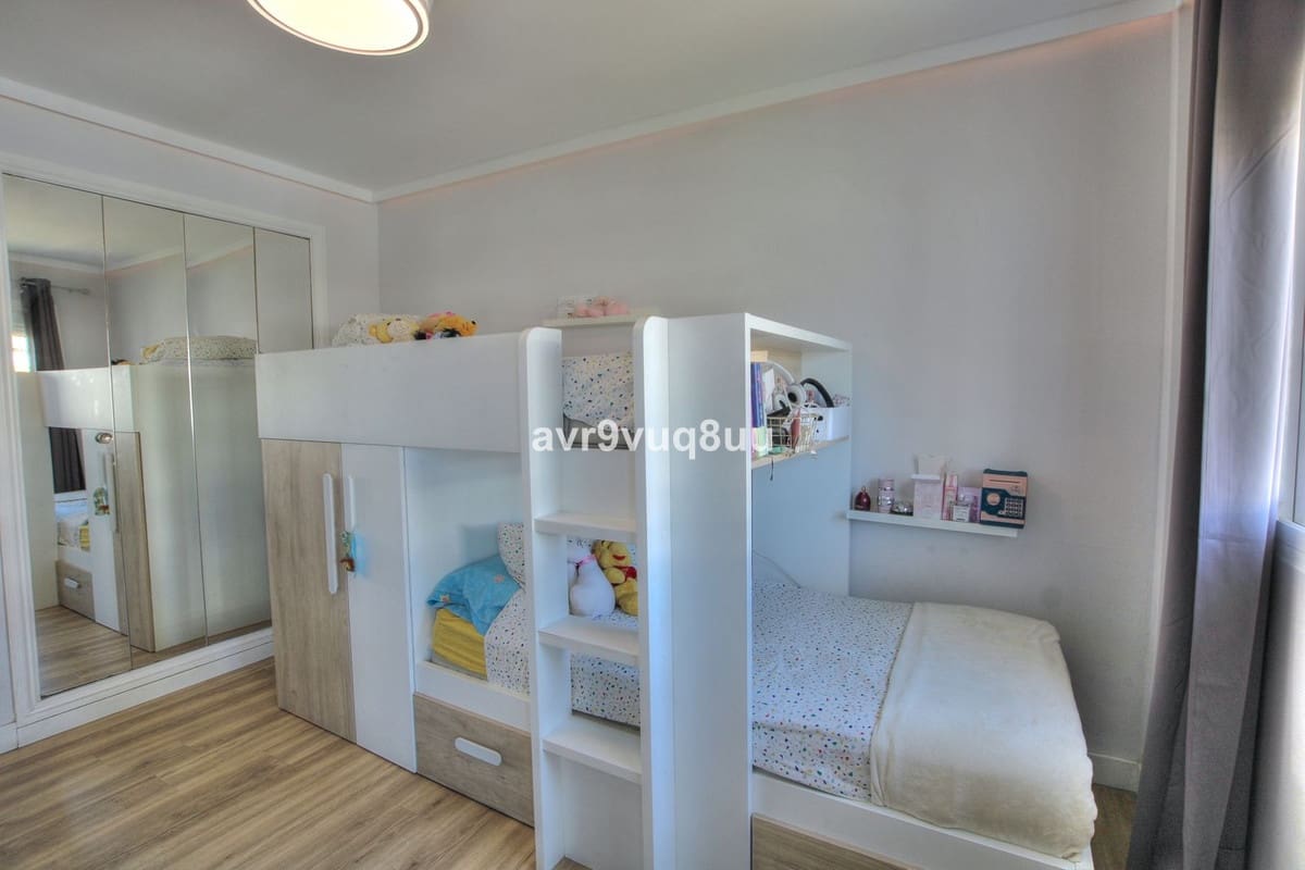 2 bedroom Penthouse for sale in Mijas Golf with pool garage - € 319,000 (Ref: 9879557)