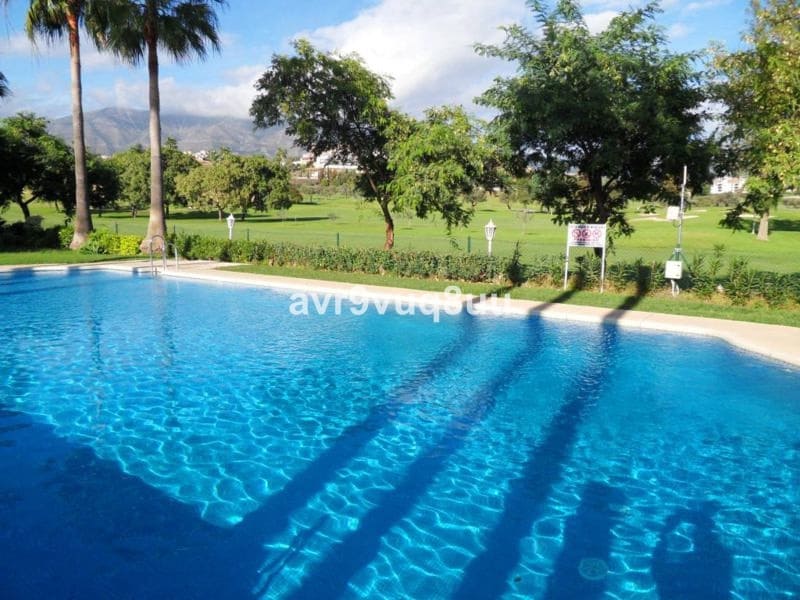 2 bedroom Penthouse for sale in Mijas Golf with pool garage - € 319,000 (Ref: 9879557)