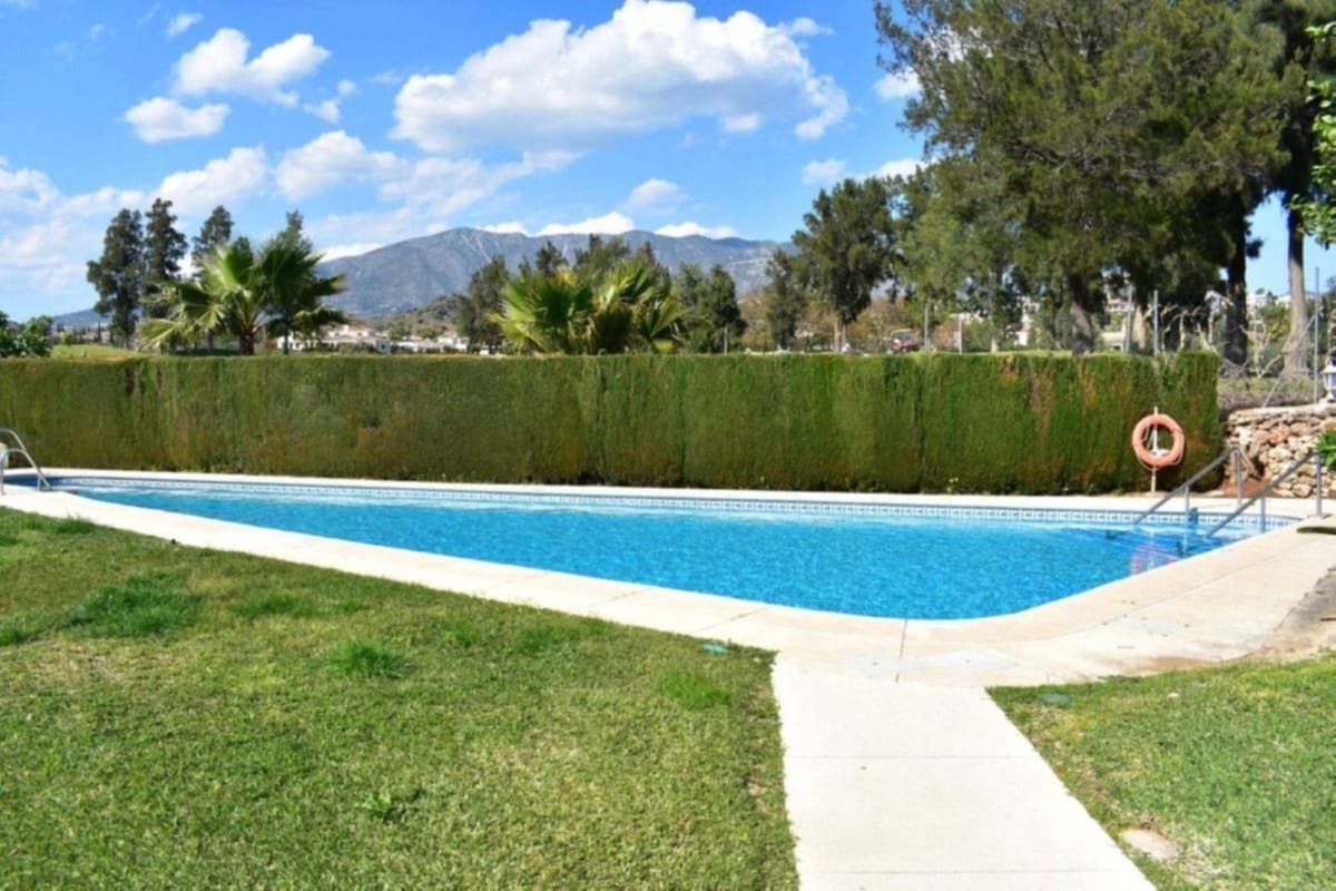 2 bedroom Penthouse for sale in Mijas Golf with pool garage - € 319,000 (Ref: 9879557)