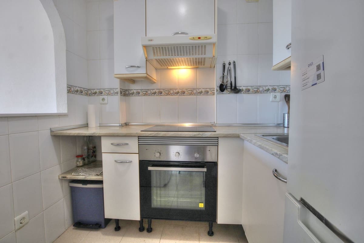 Apartamento de 2 habitaciones en Málaga ciudad en venta con piscina - 289.000 € (Ref: 9880237)