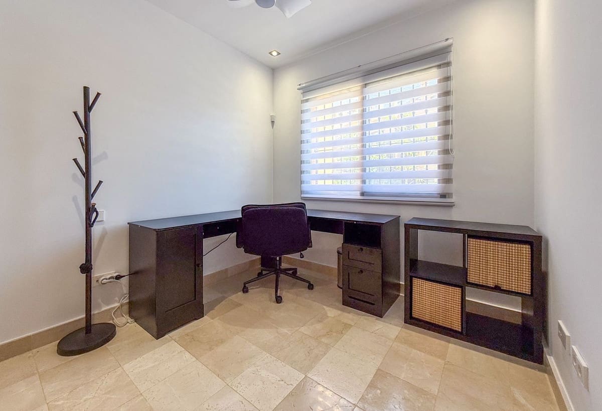 4 quarto Casa em Banda para venda em Riviera del Sol com piscina garagem - 649 950 € (Ref: 9912250)