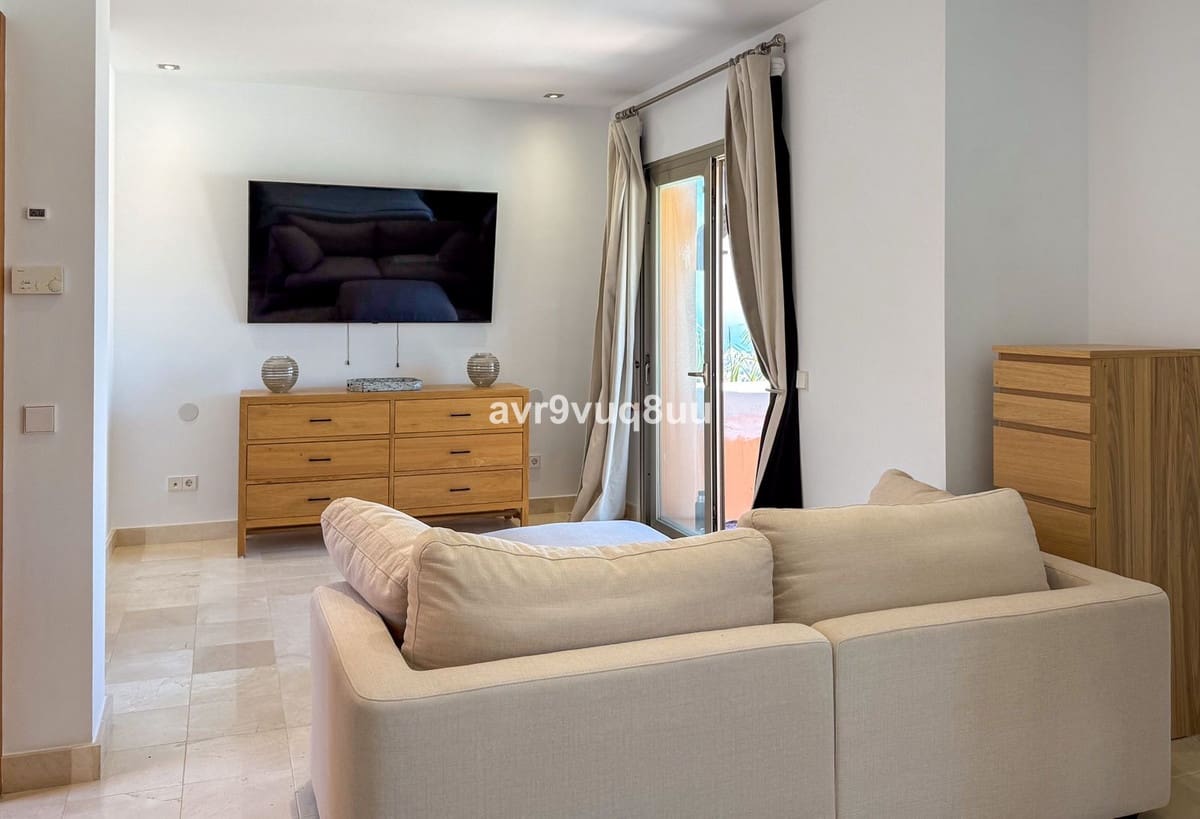 4 bedroom Townhouse for sale in Riviera del Sol with pool garage - € 625,000 (Ref: 9912250)