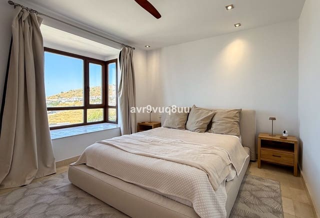 4 soverom Hus til salgs i Riviera del Sol, Mijas med svømmebasseng garasje - € 625 000 (Ref: 9912250)