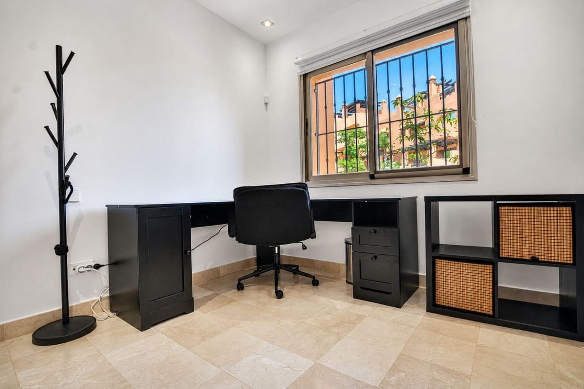 Casa de 4 habitaciones en Riviera del Sol en venta con piscina garaje - 625.000 € (Ref: 9912250)